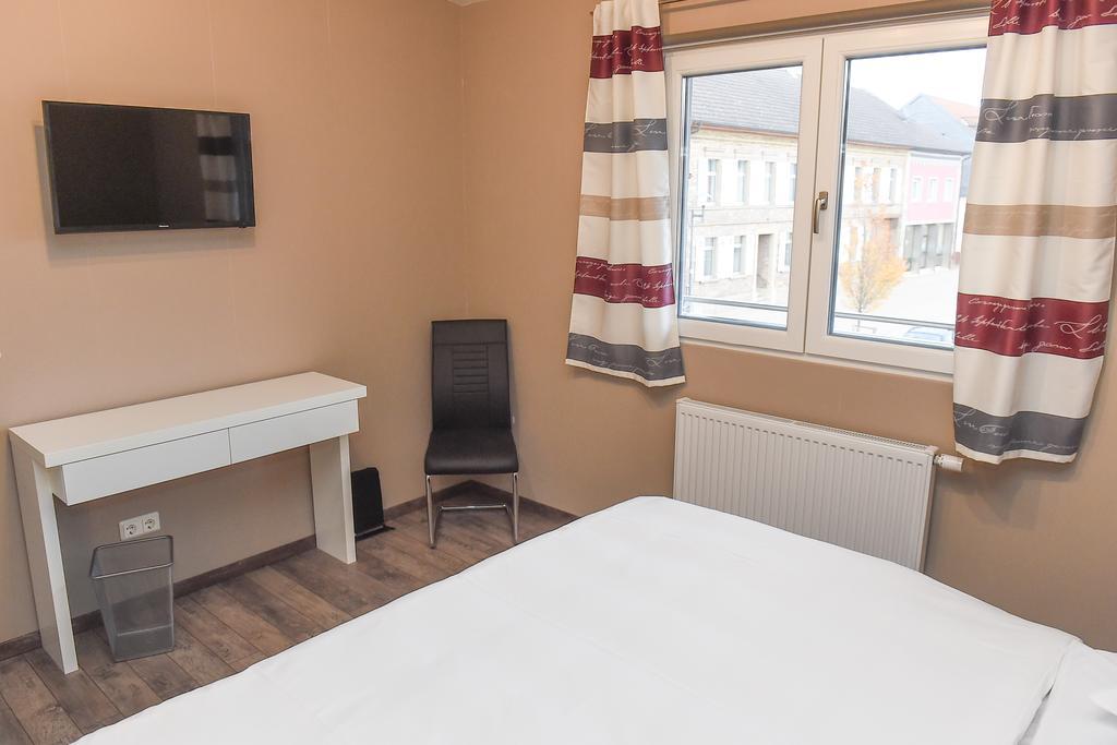 فندق Boardinghouse Alte Bank Wollstein المظهر الخارجي الصورة